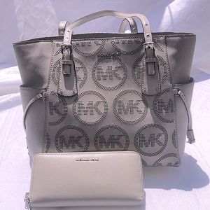 Michael Kors wallet and purse